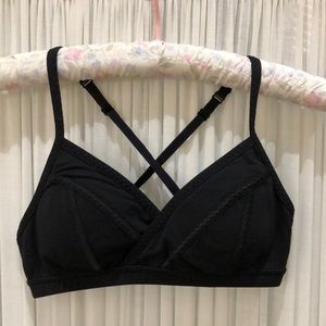 Lululemon * Hot Yoga: Eagle Bra * Size 4